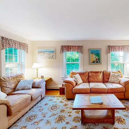 Villa Cape Me Away Gilford Exterior foto