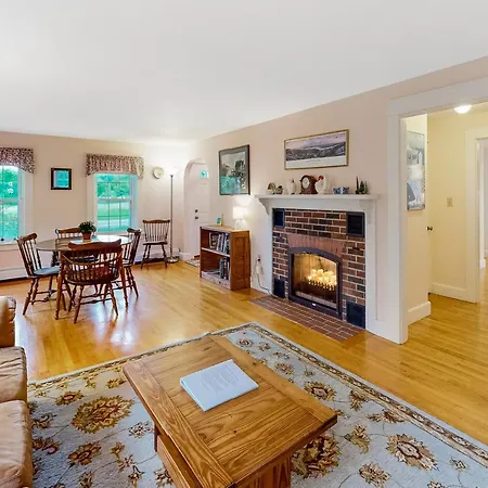 Villa Cape Me Away Gilford Exterior foto